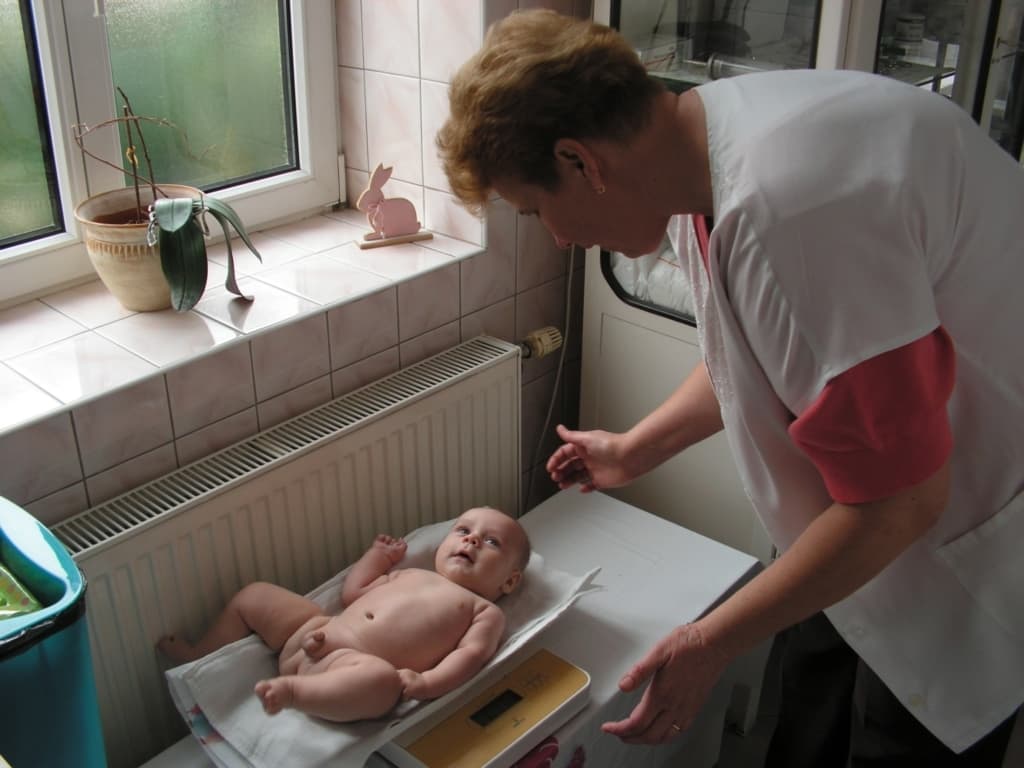 „A védőnő az egész családdal foglalkozik”