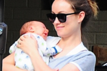 Olivia Wilde: A szoptatás és a tápszer egyaránt rendben van!