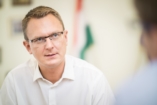 Rétvári: 2010 óta folyamatosan nőnek a családokra fordított állami források