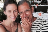 Megszületett Jeff Goldblum második kisfia: micsoda nevet kapott!
