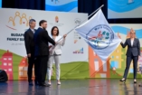 „Olyan időket élünk, amikor vitatják azt, hogy a család csodálatos, az élet értékes. Mi tudjuk, hogy az”
