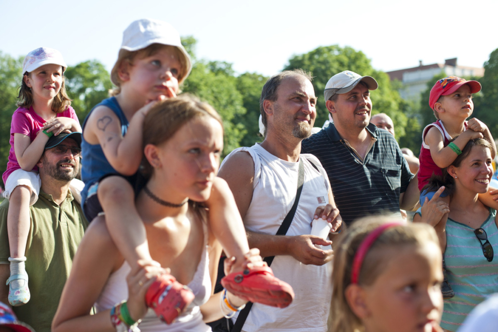 Családi nappal népszerűsítik a nevelőszülői programot a Várkert Bazárban
