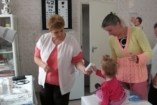 Családok, orvosok is szavazhatnak az év védőnőjére