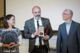 A fiataloknak hiteles példákra van szükségük