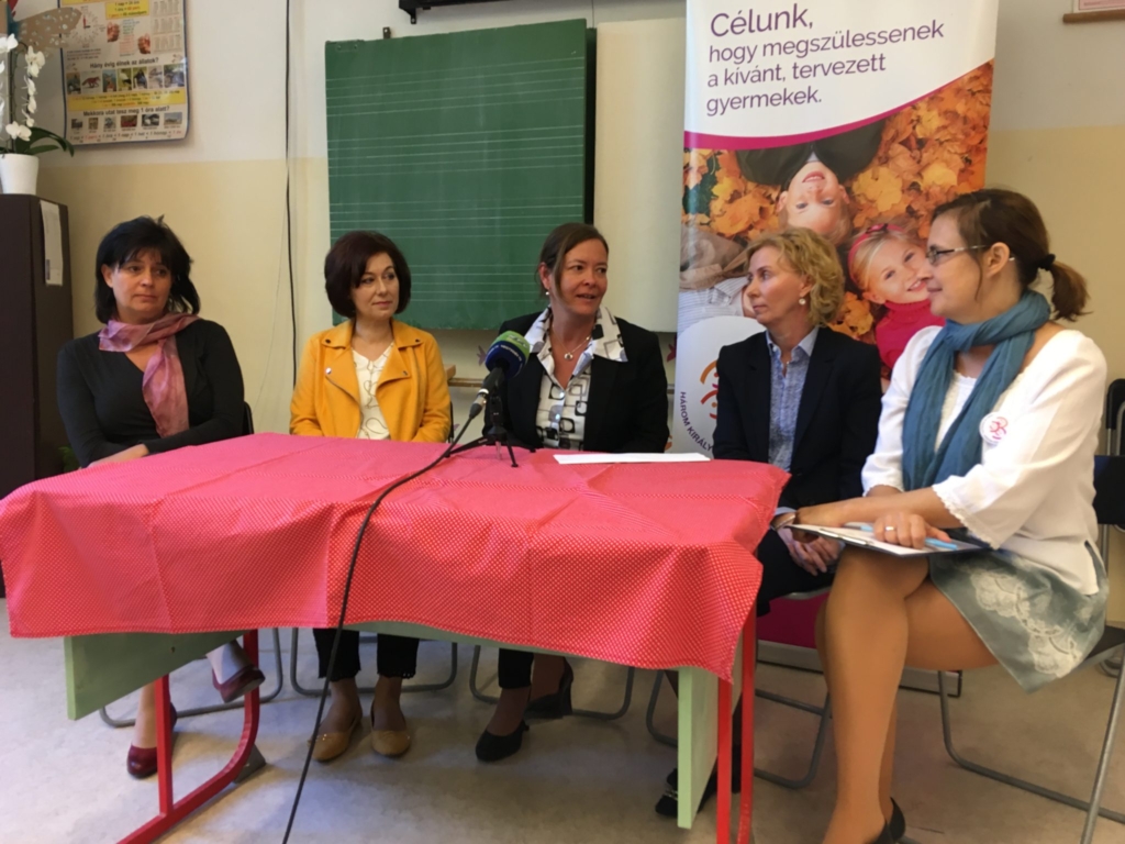 Boldogságóra Zugligeten - Elindult a Három Királyfi, Három Királylány iskola, óvoda